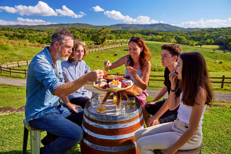 Others 5, Kur- Cow Farm 35 minutes from Cairns CBD, Mareeba