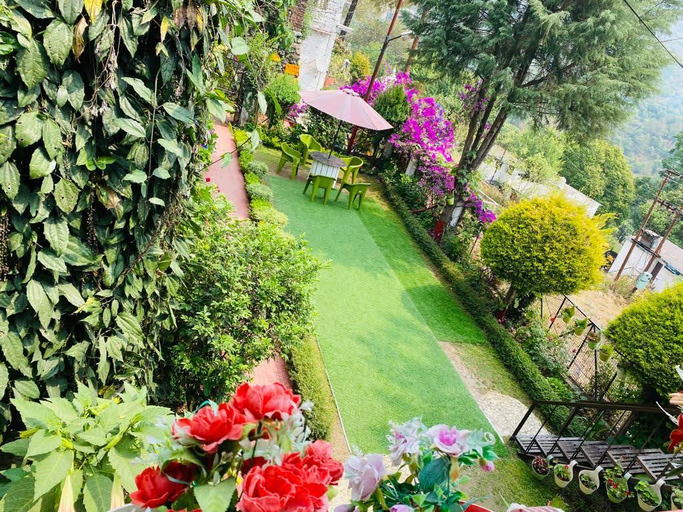 Others 4, Sunrest Villa, Nainital