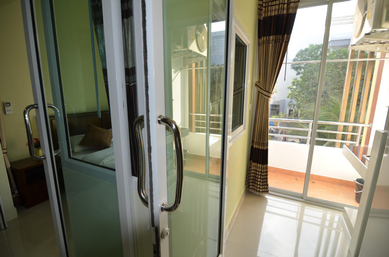 Bathroom 7