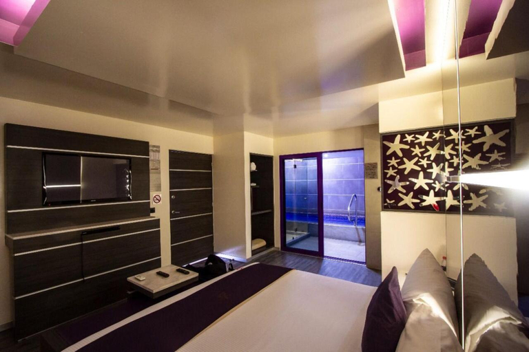 Bedroom 1, Bora Bora Suites & Villas, El Marqués