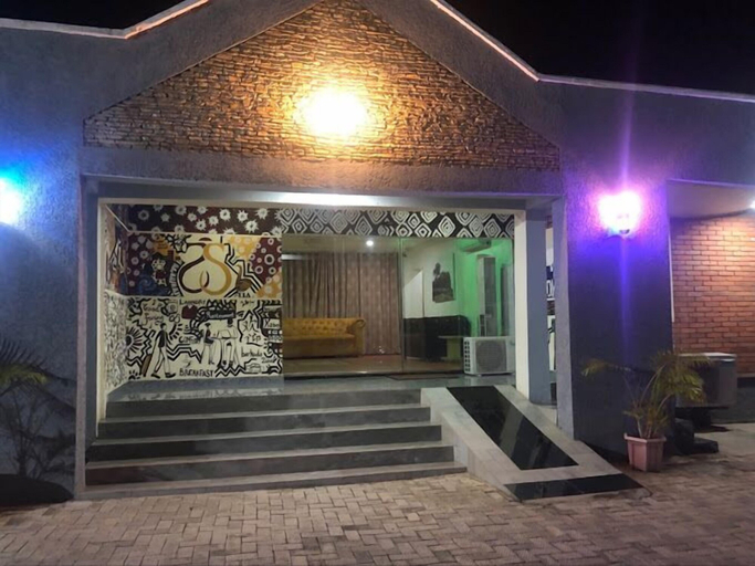 Front of property 4, Sunrise Suites and Resturant, Abeokuta South