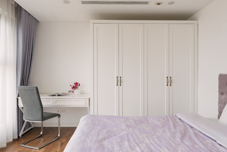 Bedroom 13