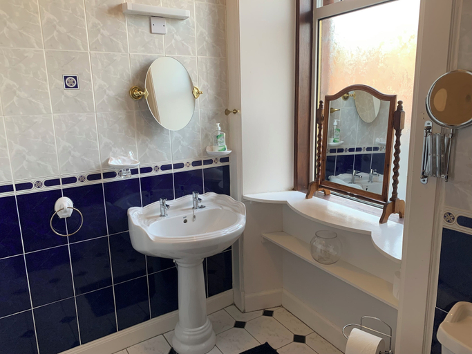 Bathroom 3, High Street, Ayr, South Ayrshire