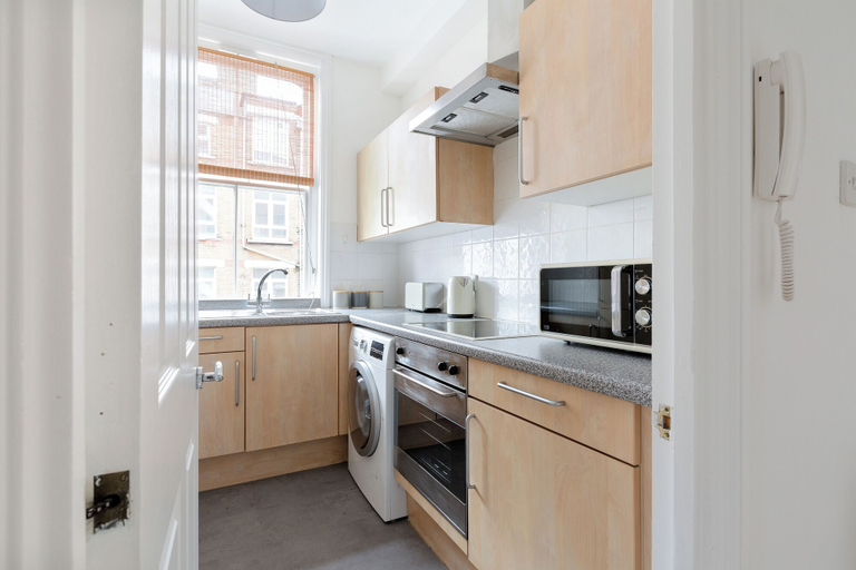 Others 5, The Aldgate Flats, London
