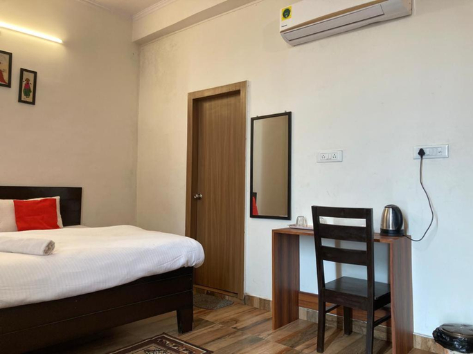 Others 2, Hotel Arrow19, Bareilly