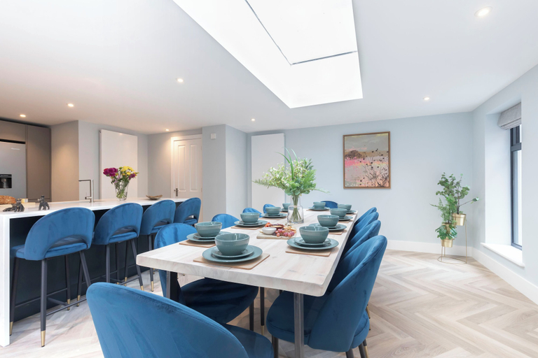 Others 5, Elliot Oliver - Comfortable Five Bedroom Town Centre House With Garden & Garage, Gloucestershire