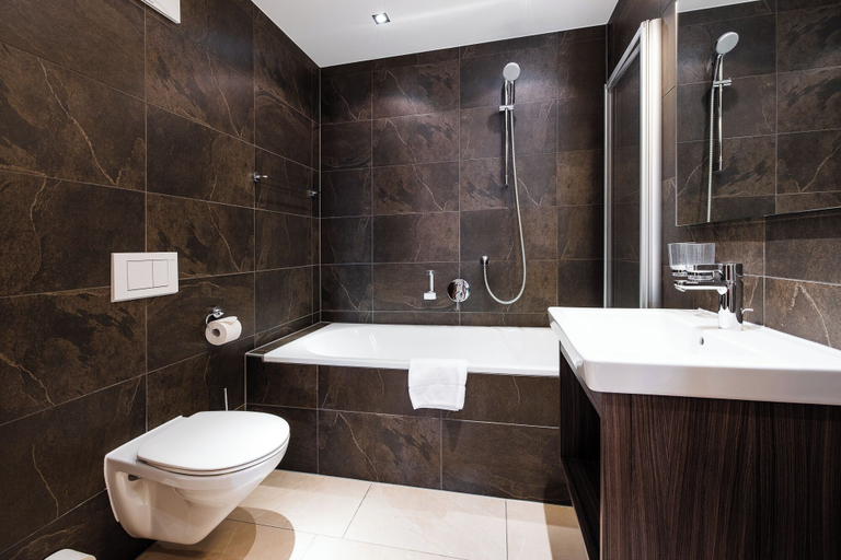 Bathroom 5, Wildkogel Resorts Das Wildkogel, Zell am See