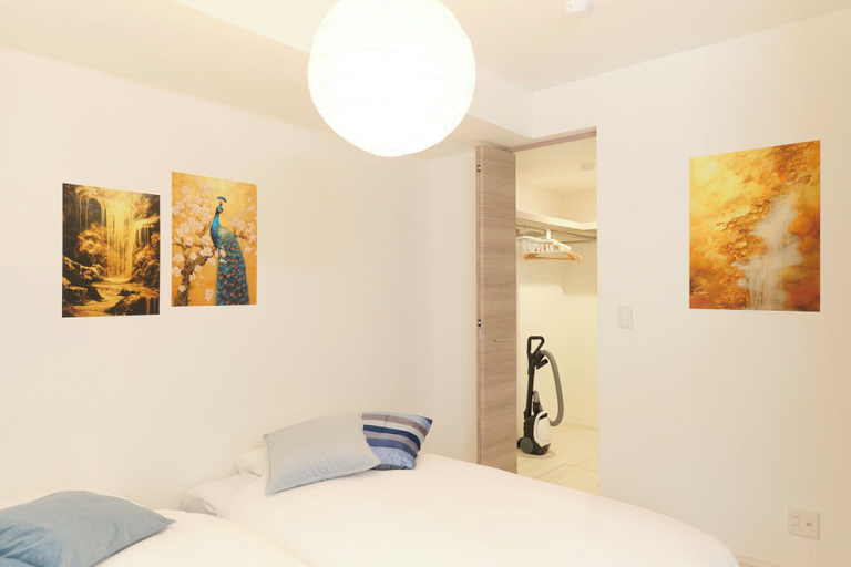 Bedroom 2, Grand Grace Zoshiki by Tranova, Ōta