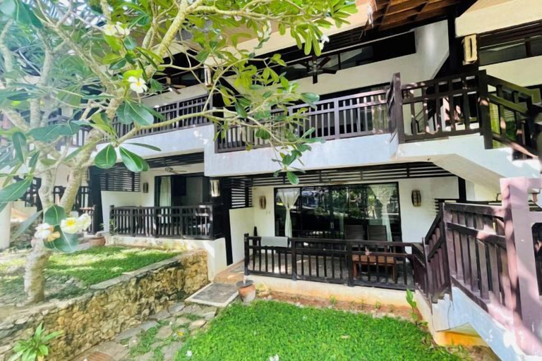 Exterior & Views 2, The Strand Boutique Resort, Malay