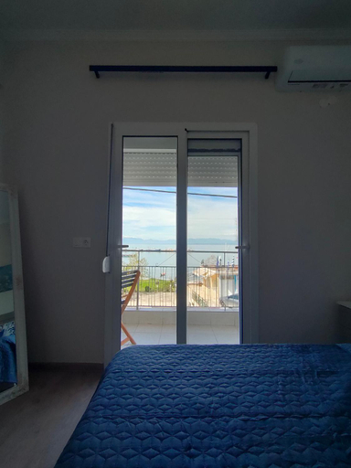 Others 5, HARBOUR ROOMS, Central Macedonia