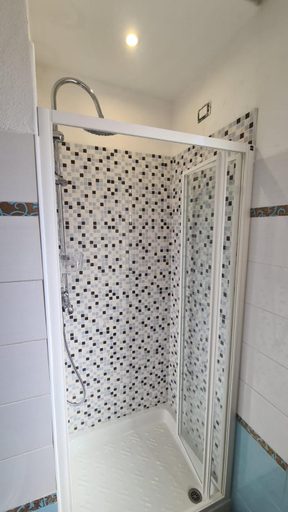 Bedroom 5, La Rinascita, Savona