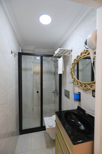 Bathroom 5, Blue Zerzevan Konak Hotel, Fatih