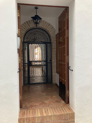 Others 2, Duplex Santamaria, Sevilla