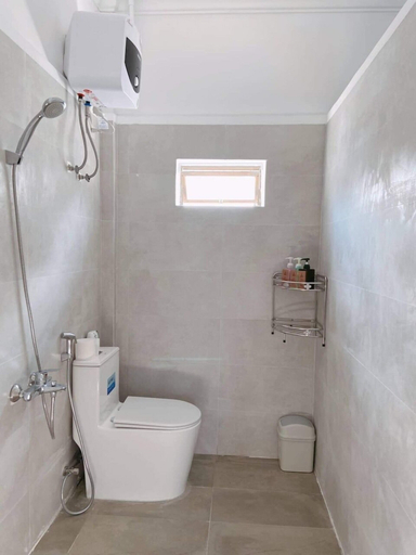 Bathroom 3, Hidden Hue Homestay, Huế