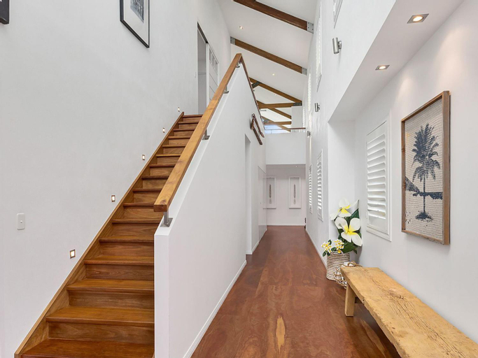 Others 4, Stunning Beachfront On She oak, Tweed - Tweed-Heads