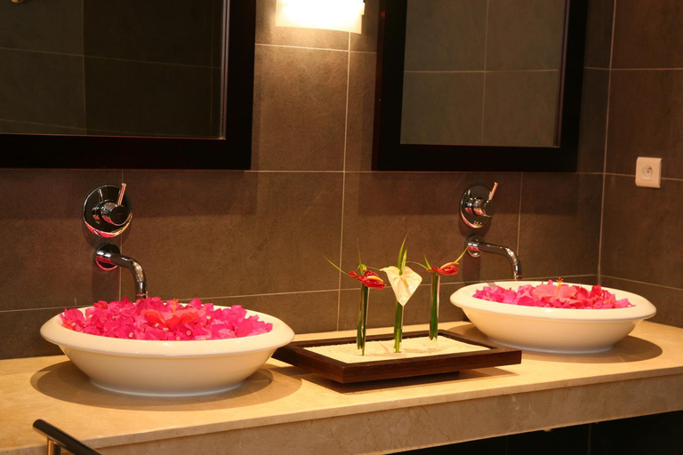 Bathroom 2, Ocean Villas