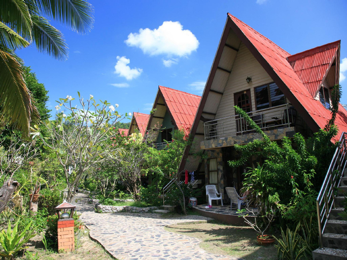 Exterior 9