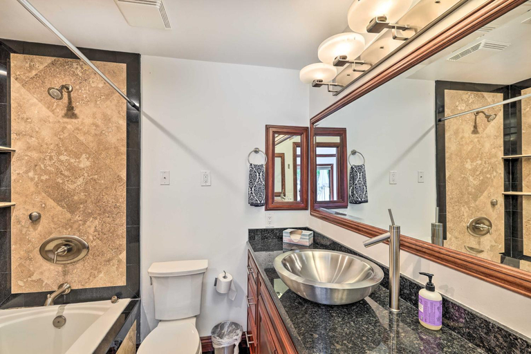 Bathroom 3, Central Scottsdale Townhouse w/ Pool Access!, Maricopa