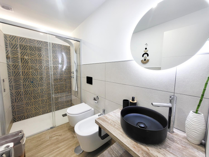 Bathroom 4, Spacious apartment Playa de Las Americas Optimist, Santa Cruz de Tenerife