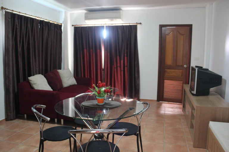 Dining Room 6