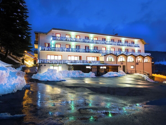 Exterior & Views 2, Family Hotel Polsa, Trento