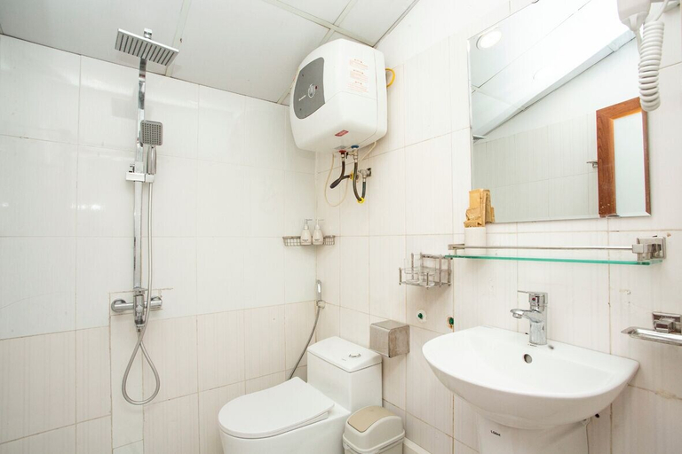 Bathroom 2, 4U Homestay, Tây Hồ