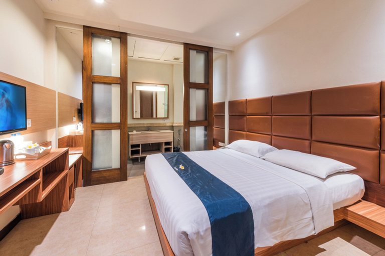 Bedroom 13