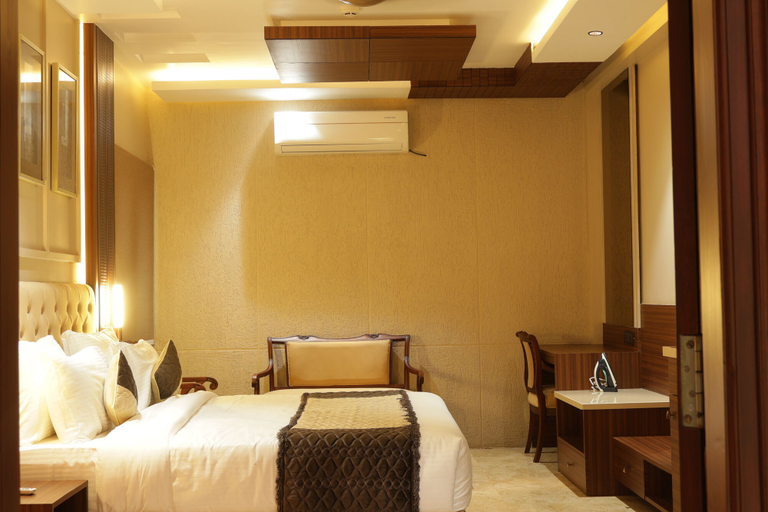 Bedroom 4, Suramya, Bhopal