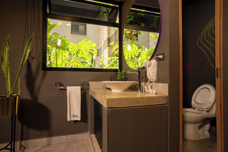 Bathroom 4, Los Patios Cool Living, Medellín