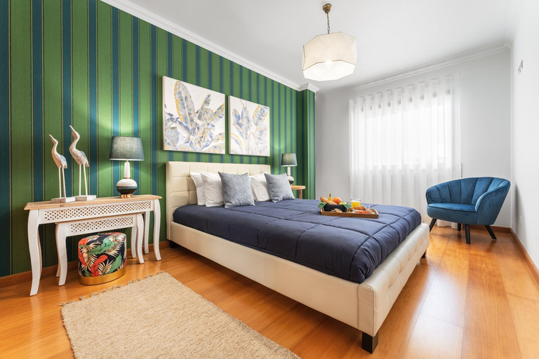 Bedroom 3, Ocean Getaway - private parking & sea view, Nazaré