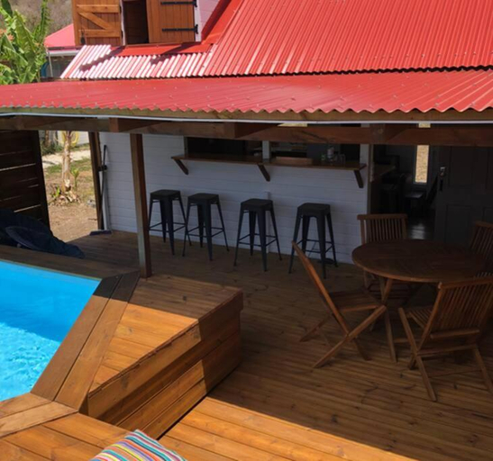 Sport & Beauty 3, La tiny de titanse avec piscine, Capesterre-de-Marie-Galante