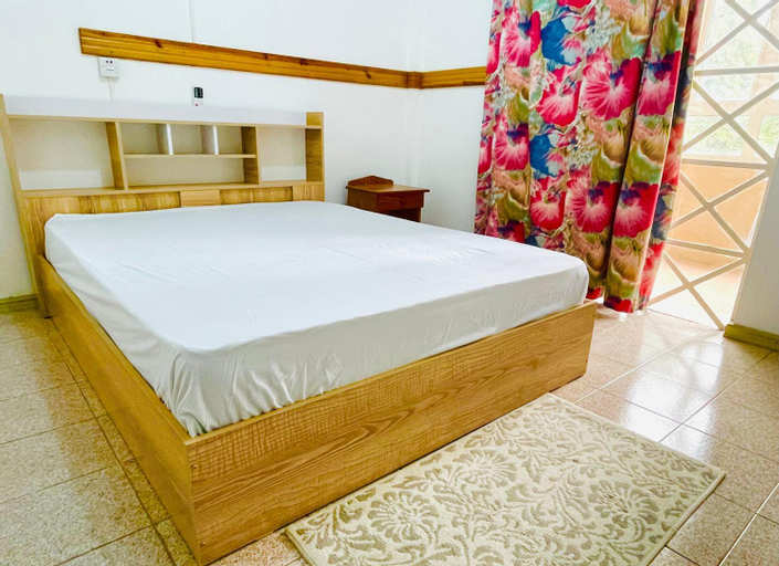 Lovely 2-bedroom condo close to the beach…