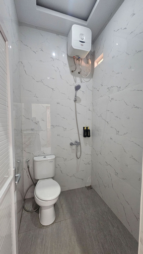 Bathroom 3