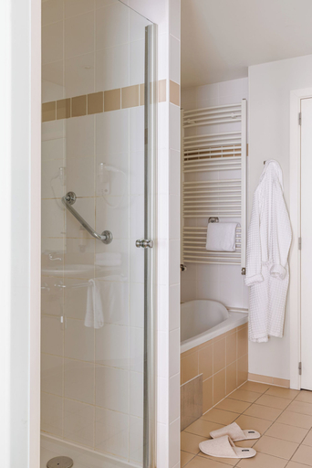Bathroom 5, Hotel Aazaert by WP Hotels, West-Vlaanderen