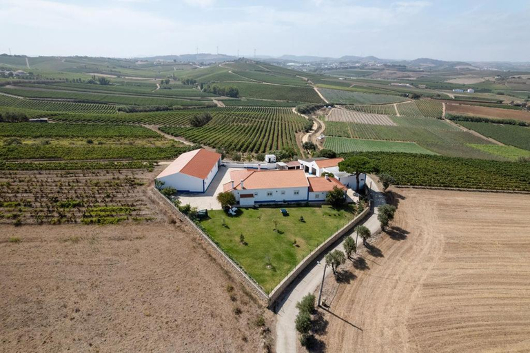 Others 5, WHome Countryside Charm Near Wedding Venue w/ BBQ Patio, Torres Vedras