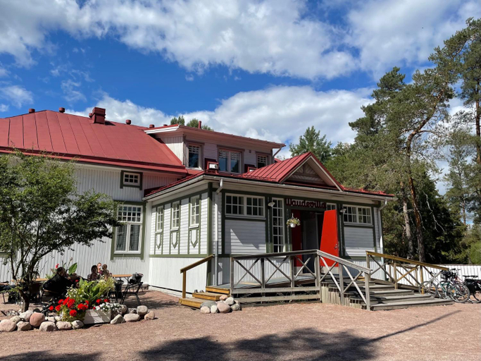 Food & Drinks 2, Waudevilla, Finland Proper