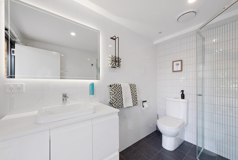 Bathroom 3, Bluegum Dubbo by Travellers, Dubbo - Pt A