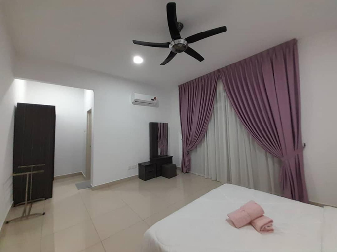 Bedroom 2, DESARU MELATI Homestay NETFLIX WIFI, Kota Tinggi