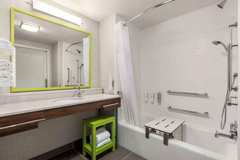 Bathroom 4, Hampton Inn & Suites Oroville, Butte