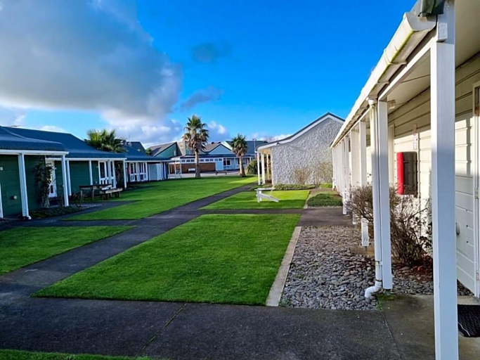 Exterior & Views 2, The Furlong, South Taranaki