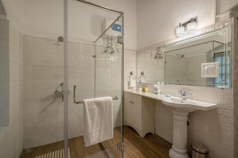 Bathroom 2, ama Stays & Trails - Wayside Villa, Kurseong, Darjiling