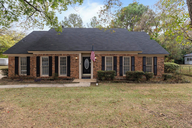 Exterior & Views 2, Midtown Fenced Yard  White Acres Retreat, Montgomery