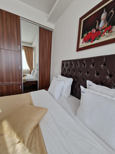 Others 2, Motel Celebic