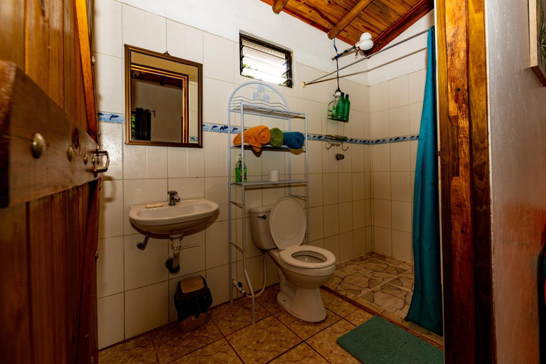 Bathroom 3, Oso de Osa, Osa