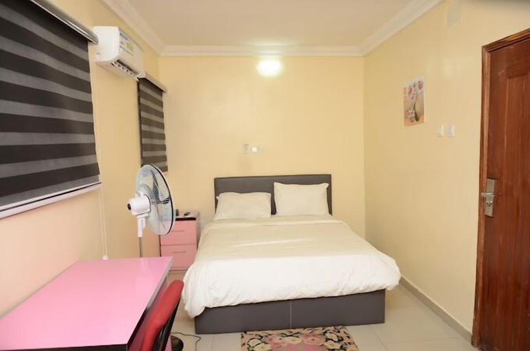 Room 2, Sunrise Suites and Resturant, Abeokuta South