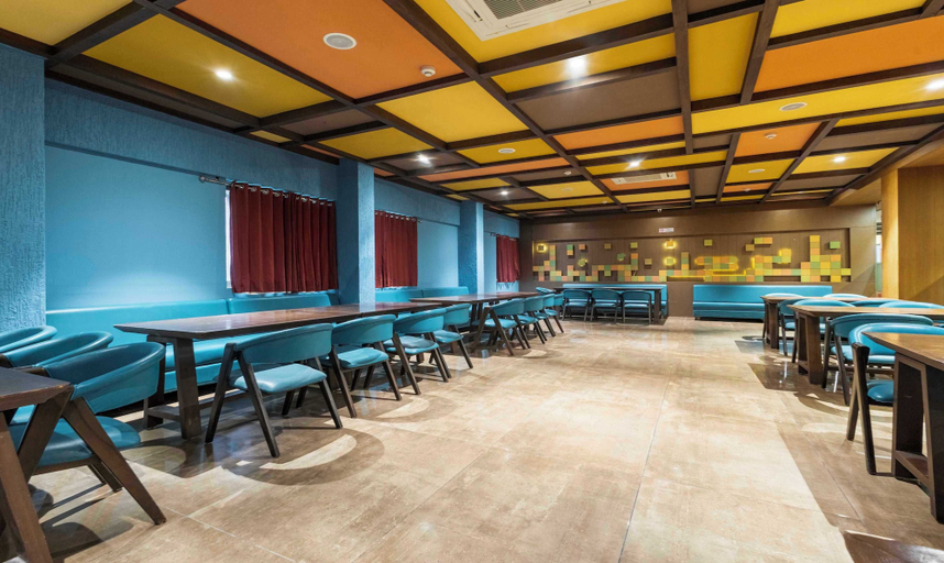 Food & Drinks 5, Treebo Blue Moon, Gandhinagar