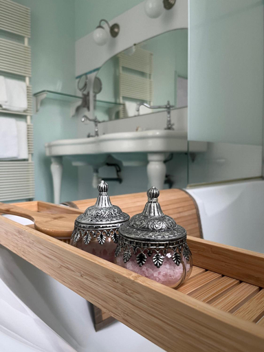 Bathroom 4, Mercier de Montigny - Les Chambres du Beffroi - SPA et Massage, Ille-et-Vilaine