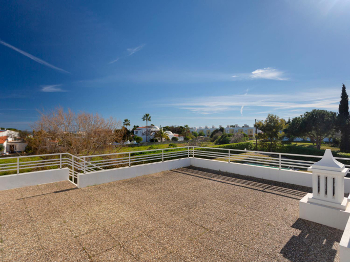 Others 3, Villa Almond Tree by Interhome, Lagoa