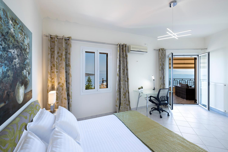 Others 5, Villa Haven United, Peloponnese