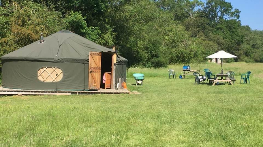 Exterior view, Willow Yurt, West Sussex